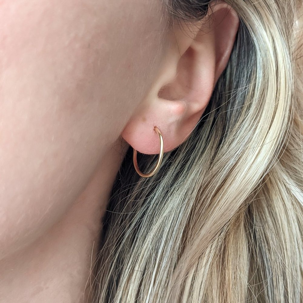 Essential Hoops Set - Picture 2 of 5